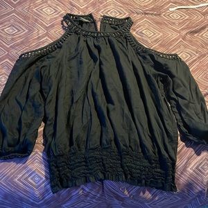 🤩 Gorgeous Black Crochet With Open Shoulders Hem Top .Size :L